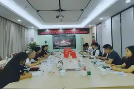 持续推进解决原滨中46套房屋产权问题，罗湖区人大联合新围社区联络站组织代表开展视察图片