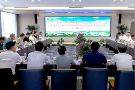 甘肃能化集团党委副书记、总经理谢晓锋陪同建设银行甘肃分行党委委员、副行长邵茂丰到窑煤集团调研图片