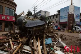 河南暴雨：巩义米河镇受损严重图片