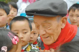 志愿军“一级战斗英雄”柴云振——传奇人生 默默奉献（奋斗百年路 启航新征程·“七一勋章”获得者）图片