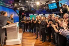 FF终上市 估值220亿人民币 贾跃亭7年梦圆纳斯达克图片