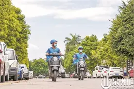 高温下的外卖配送员：不畏酷暑 准时送达图片