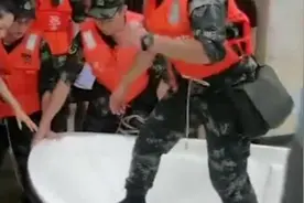 暴雨中三胎临盆孕妇顺利分娩，为纪念抗洪新生儿取名“抗抗”视频封面