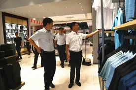 荔城：了解企业诉求及困难，张福清调研鞋服制造和印刷包装产业图片