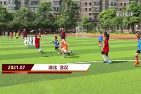 燃爆！硚口小姑娘摘得中学生女足全国冠军图片