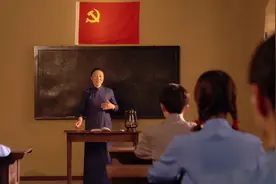 风雨兼程，接续奋斗！  情景短剧《一间教室》温情演绎党的百年奋斗历程！视频封面