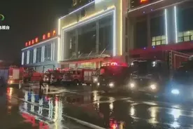 鄂豫一起扛，武汉身影奋战在救灾现场图片