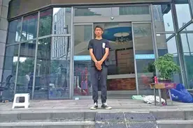 防汛救灾进行时·凡人英雄｜危急时刻，勇士们从四面八方涉险赶来图片
