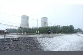 科技+实干 河南移动全力保障暴雨后乡村通讯图片