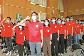 “到西部去，这是我们最好的选择！”图片