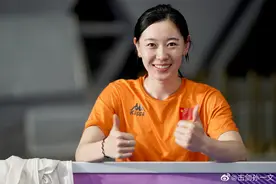 一剑封喉！孙一文击剑女子重剑决赛夺金，中国代表团第三金图片