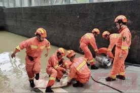 防汛进行时丨暴雨过后，“硬核科技”点亮生命之光图片