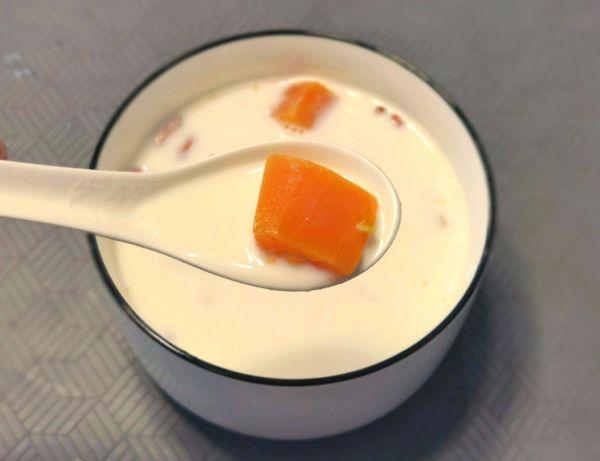 鲜香美味，你从来没吃过的牛奶炖木瓜—月子餐