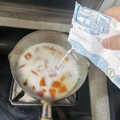 鲜香美味，你从来没吃过的牛奶炖木瓜—月子餐