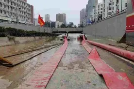 郑州京广南路隧道准备开始清扫工作图片