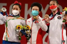 好看奥运丨她举起的不仅仅是杠铃 更是那不要命的孤注一掷图片