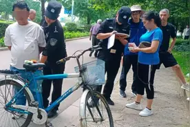 退休民警晨练 顺便抓了个小偷图片