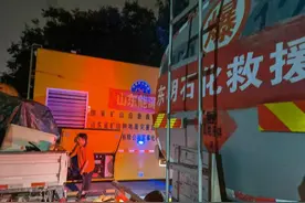 山东一油企为驰援河南救援队车辆免费加油7000多升 将持续为社会救援车辆免费供油图片