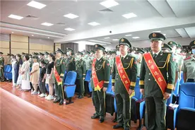 武警中山支队举行2021年度警官退役仪式图片