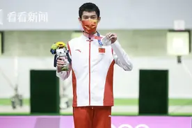 别人的16岁！中国军团年龄最小选手盛李豪摘银图片