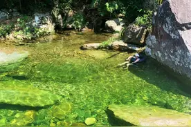 南宁竟隐藏着一个果冻色泉水！颜值超高又败火，这个夏天必须去！图片