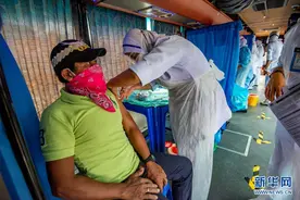 马来西亚累计新冠确诊病例过百万图片