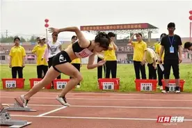 全村骄傲！湖南一村两女孩同时被北大录取图片