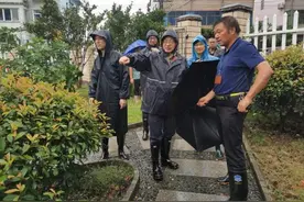 “烟花”来袭，红船旁的纪检监察队伍和台风“赛跑”图片