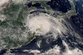 台风“烟花”北上！山东局部大暴雨，阵风十级，济南多趟列车停运图片