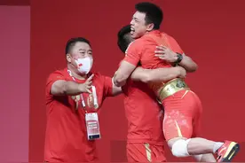 东京奥运会｜最牛的时刻就是此刻——记东京奥运会男子举重67公斤级冠军谌利军图片