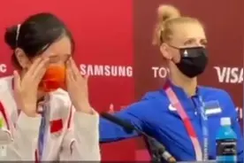 临行前和病危父亲吃了顿饺子，孙一文泪洒现场“怕回去见不到他”图片