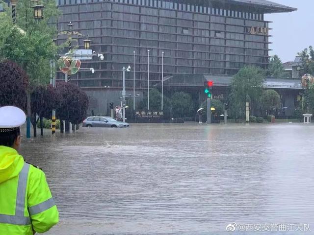 此刻，西安雨大到模糊！红色区域的市民请避雨！还有，这些区域将停电