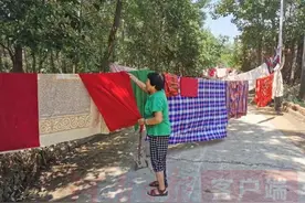 “看到你们我心里就踏实了”图片