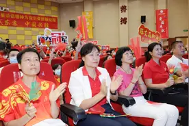 陈艾森妈妈：孩子已经很努力了，回来给他煲靓汤视频封面
