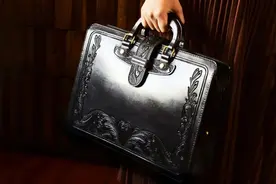 如何从零元起步做出万元皮具？高定手工皮具制作过程全公开！书籍团购限时福利优惠图片