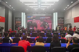 决战东京·战况｜国乒憾失金牌，徐寅生：尽力了就是为国争光图片