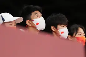 跆拳道——郑姝音晋级八强图片