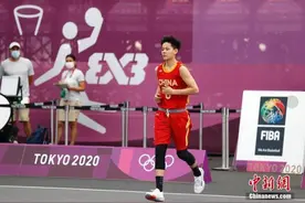 杨舒予回应走红网络图片