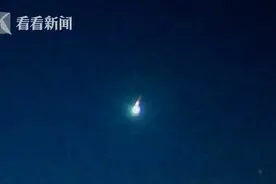 罕见陨石坠落 瞬间点亮挪威夜空图片
