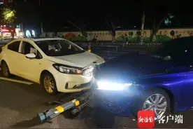 海口一轿车深夜冲破护栏撞到对向车辆，司机却不见了图片