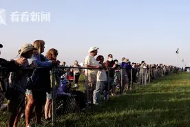 新泽西州热气球节举行 五彩气球布满天空宛若童话图片