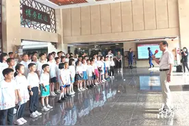 向抗疫一线医务人员致敬，钟南山现身这群“特殊”孩子的暑期研学营图片