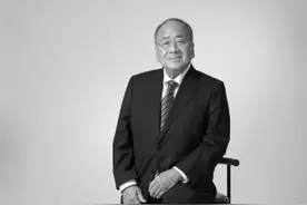 91岁蚝油大王李文达离世，曾称家族企业传承要靠和谐家庭图片