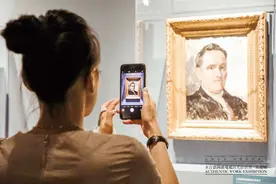 法国诺曼底的海滩与印象派的光影世界图片