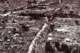 百年瞬间丨唐山大地震图片