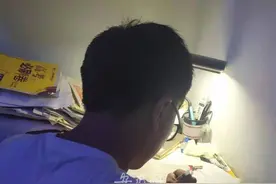 母亲患病压不倒坚强的他 全椒男孩吴云鹏圆梦武汉大学图片