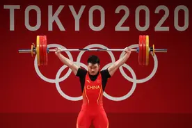 人物｜石智勇东京奥运男子73公斤级夺金！他的名字象征中国举重的传承图片