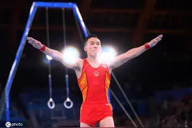 肖若腾单杠被打低分？中国体操队副领队这样回应图片