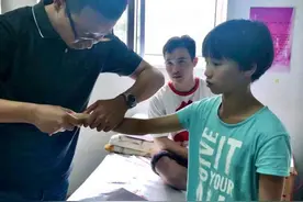 陈芋汐勇夺金牌，荣耀背后的付出与苦痛！瑞金骨科医生为她度身定制了一套方案图片