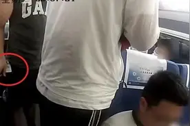 民警在高铁上故意“霸座”：确认在逃人员身份后实施抓捕图片